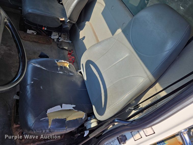 image for item EN8431 2009 International 7500 dump truck