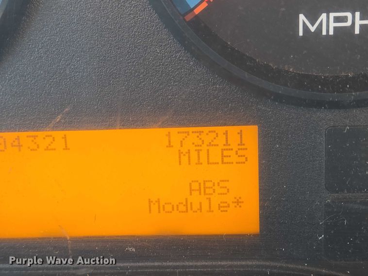 image for item EN8431 2009 International 7500 dump truck