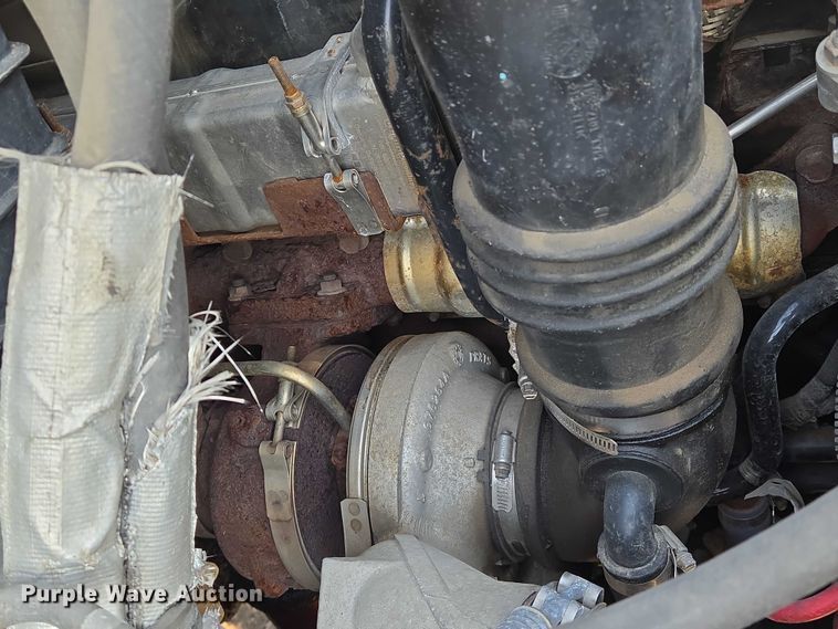 image for item EN8431 2009 International 7500 dump truck