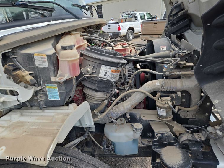 image for item EN8433 2012 Freightliner Business Class M2 bucket truck