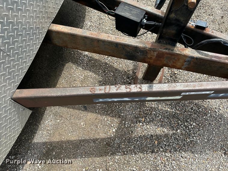 image for item EN8434 2000 Cargo Trailer OM 714TA4 enclosed cargo trailer