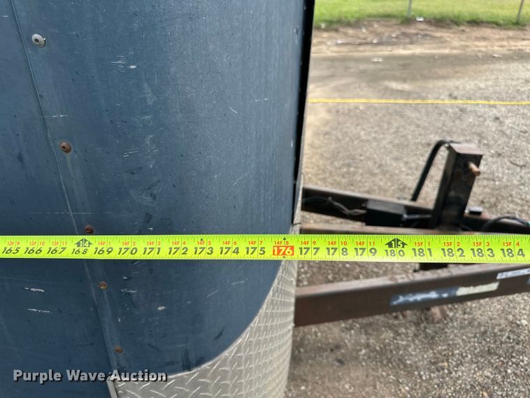 image for item EN8434 2000 Cargo Trailer OM 714TA4 enclosed cargo trailer