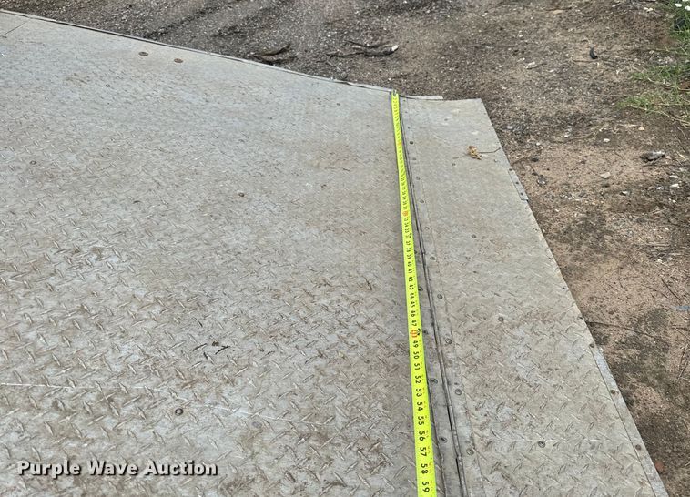 image for item EN8434 2000 Cargo Trailer OM 714TA4 enclosed cargo trailer