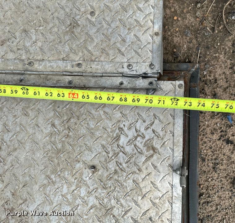 image for item EN8434 2000 Cargo Trailer OM 714TA4 enclosed cargo trailer