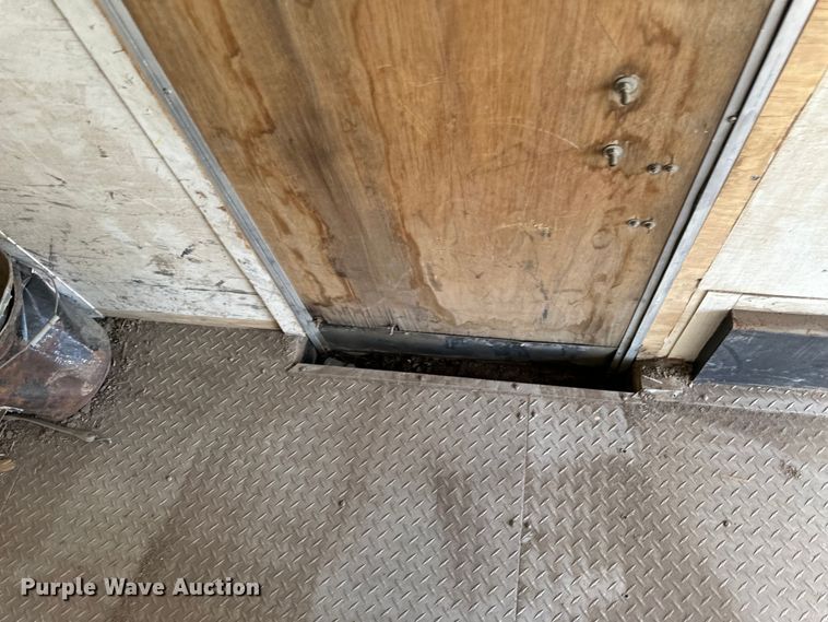 image for item EN8434 2000 Cargo Trailer OM 714TA4 enclosed cargo trailer