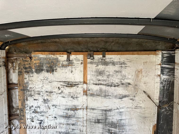 image for item EN8434 2000 Cargo Trailer OM 714TA4 enclosed cargo trailer