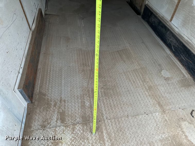 image for item EN8434 2000 Cargo Trailer OM 714TA4 enclosed cargo trailer