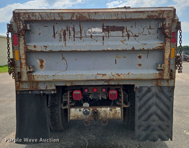 image for item EN8435 2005 Freightliner Business Class M2 dump truck
