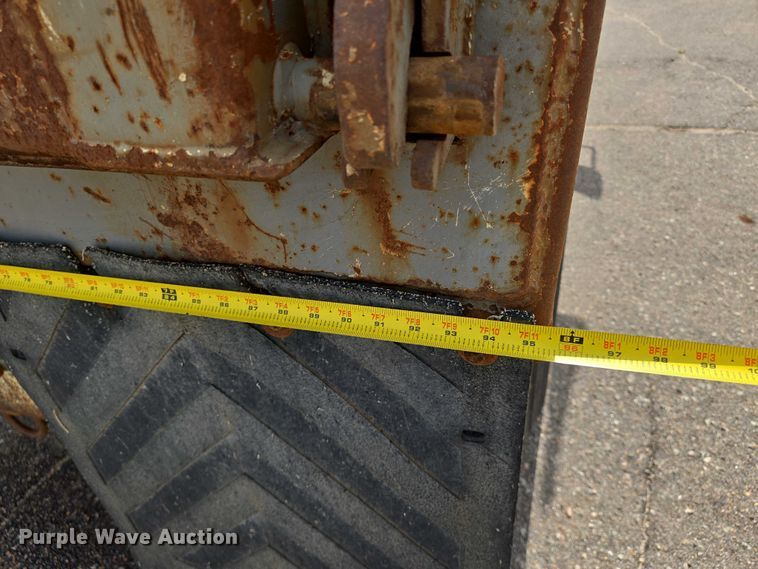 image for item EN8435 2005 Freightliner Business Class M2 dump truck