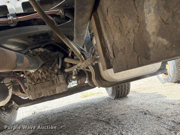 image for item EN8435 2005 Freightliner Business Class M2 dump truck