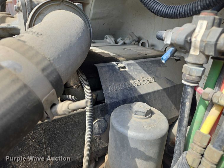 image for item EN8435 2005 Freightliner Business Class M2 dump truck