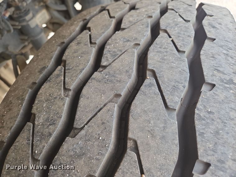 image for item EN8435 2005 Freightliner Business Class M2 dump truck