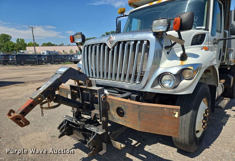 image for item EN8436 2008 International  WorkStar 7400 dump truck