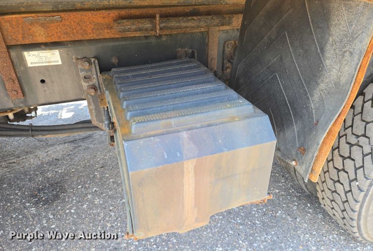 image for item EN8436 2008 International  WorkStar 7400 dump truck