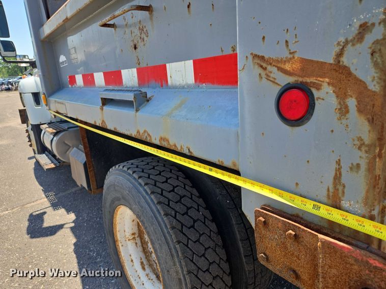 image for item EN8436 2008 International  WorkStar 7400 dump truck