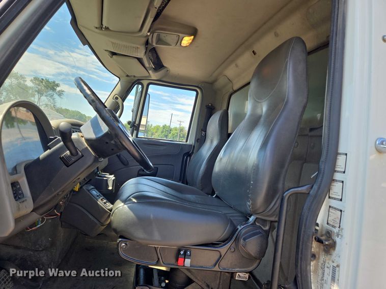 image for item EN8436 2008 International  WorkStar 7400 dump truck