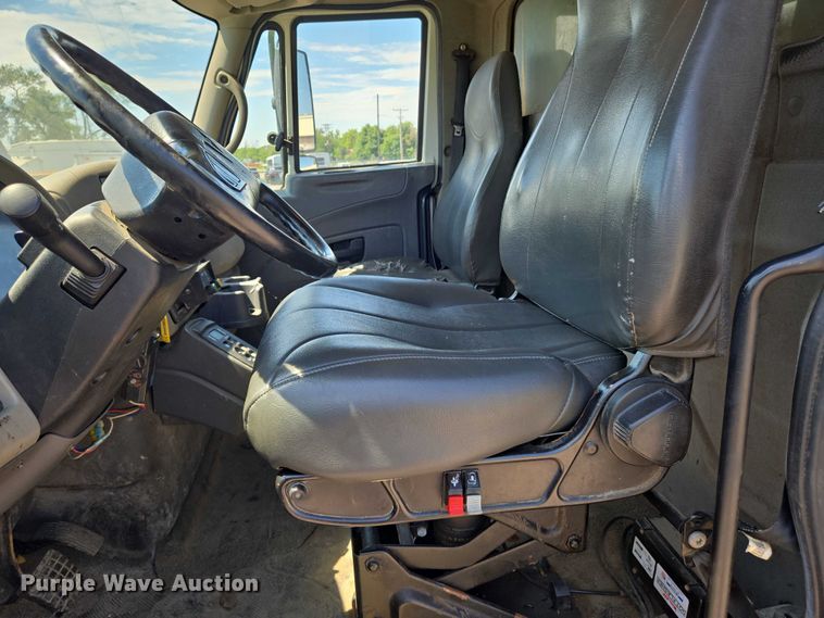 image for item EN8436 2008 International  WorkStar 7400 dump truck