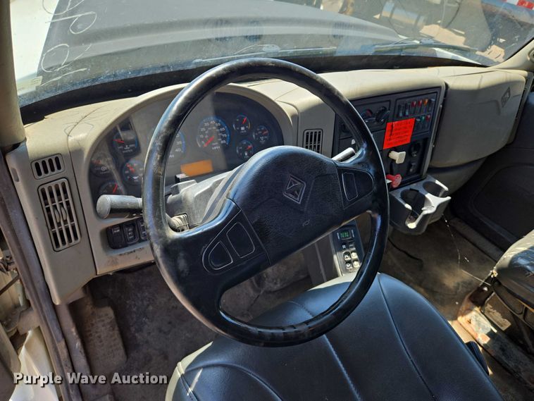 image for item EN8436 2008 International  WorkStar 7400 dump truck