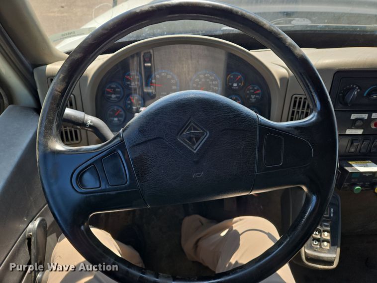 image for item EN8436 2008 International  WorkStar 7400 dump truck