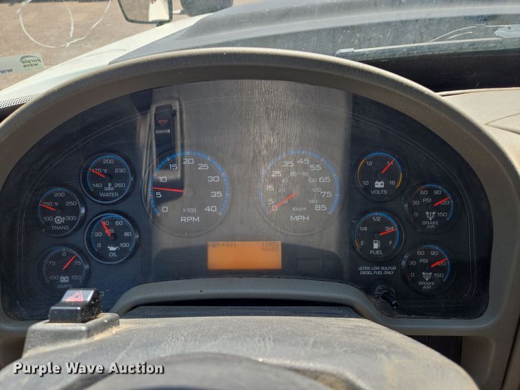 image for item EN8436 2008 International  WorkStar 7400 dump truck