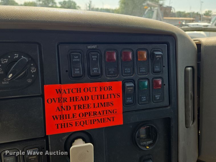 image for item EN8436 2008 International  WorkStar 7400 dump truck