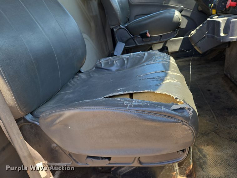 image for item EN8436 2008 International  WorkStar 7400 dump truck