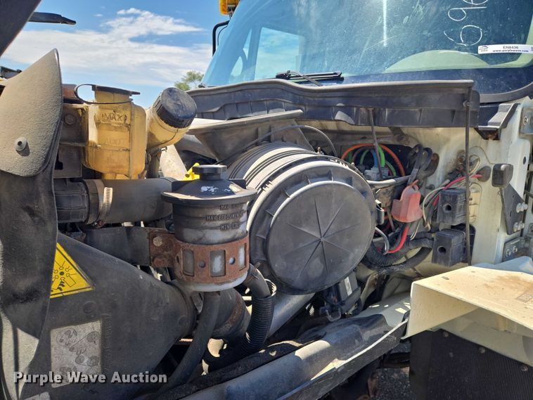 image for item EN8436 2008 International  WorkStar 7400 dump truck