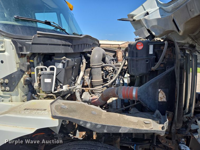 image for item EN8436 2008 International  WorkStar 7400 dump truck