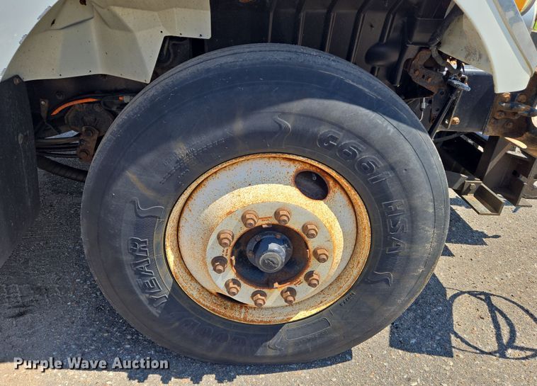 image for item EN8436 2008 International  WorkStar 7400 dump truck