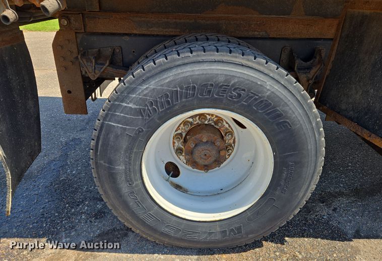 image for item EN8436 2008 International  WorkStar 7400 dump truck