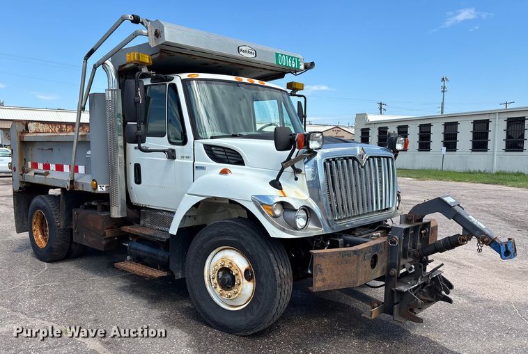 image for item EN8437 2008 International WorkStar 7400 dump truck