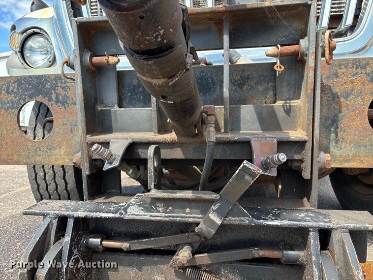 image for item EN8437 2008 International WorkStar 7400 dump truck