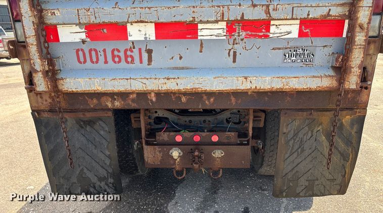 image for item EN8437 2008 International WorkStar 7400 dump truck