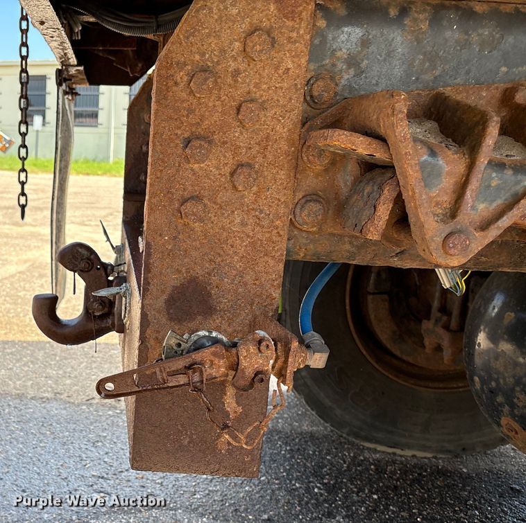 image for item EN8437 2008 International WorkStar 7400 dump truck