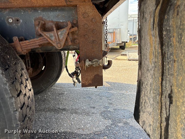 image for item EN8437 2008 International WorkStar 7400 dump truck