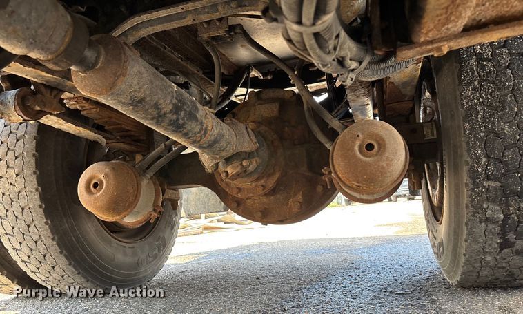 image for item EN8437 2008 International WorkStar 7400 dump truck