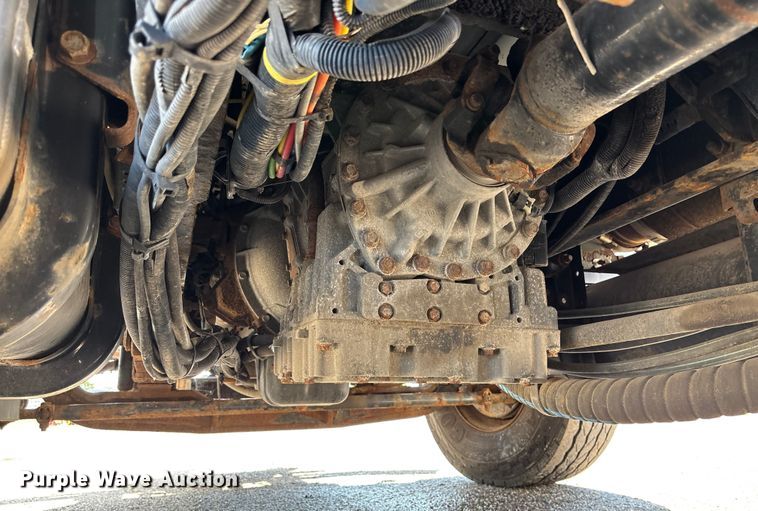 image for item EN8437 2008 International WorkStar 7400 dump truck