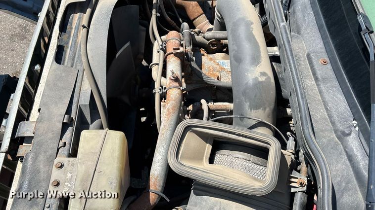 image for item EN8437 2008 International WorkStar 7400 dump truck