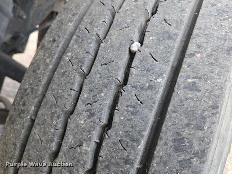 image for item EN8438 2016 International 4300 pothole patcher truck