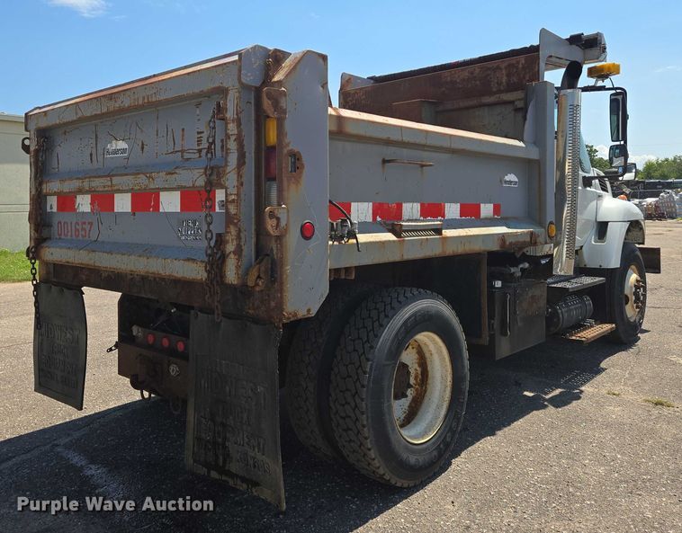 image for item EN8439 2008 International  WorkStar 7400 dump truck