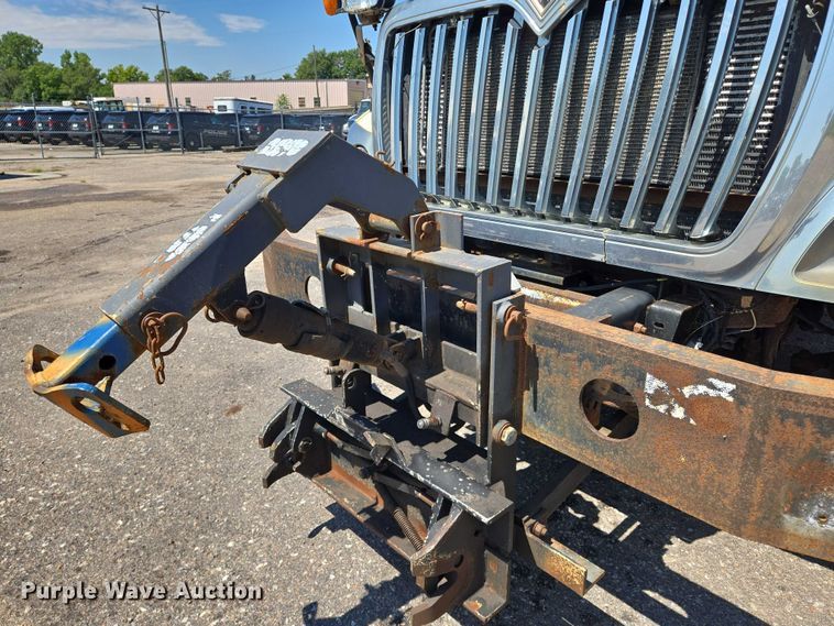 image for item EN8439 2008 International  WorkStar 7400 dump truck