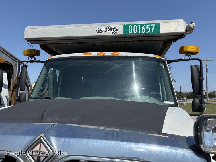 image for item EN8439 2008 International  WorkStar 7400 dump truck