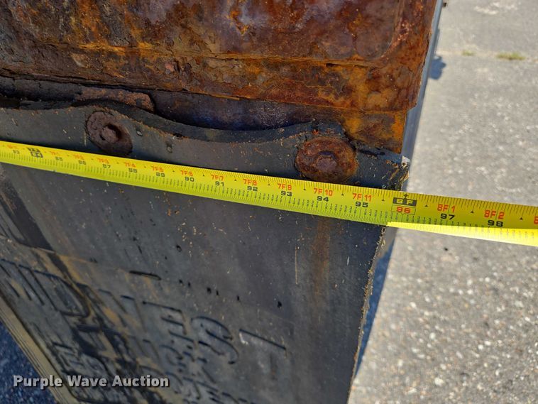 image for item EN8439 2008 International  WorkStar 7400 dump truck