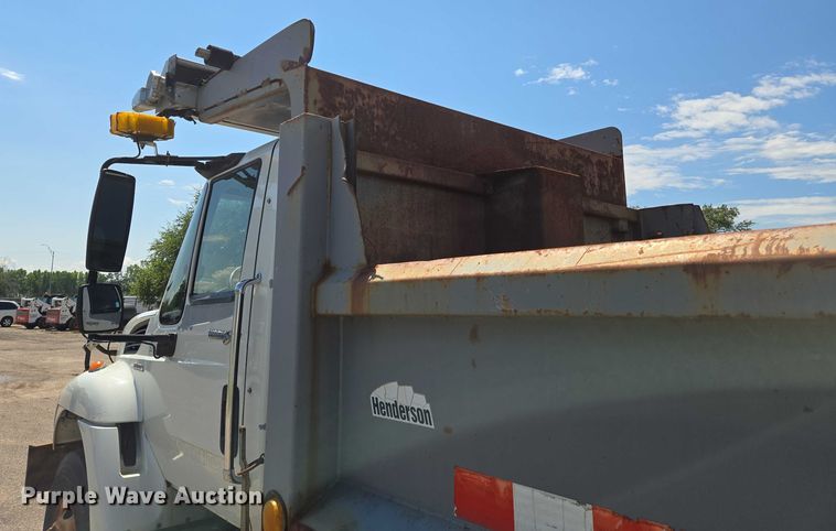 image for item EN8439 2008 International  WorkStar 7400 dump truck