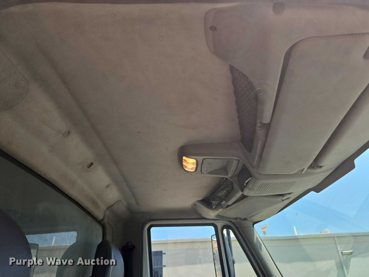 image for item EN8439 2008 International  WorkStar 7400 dump truck