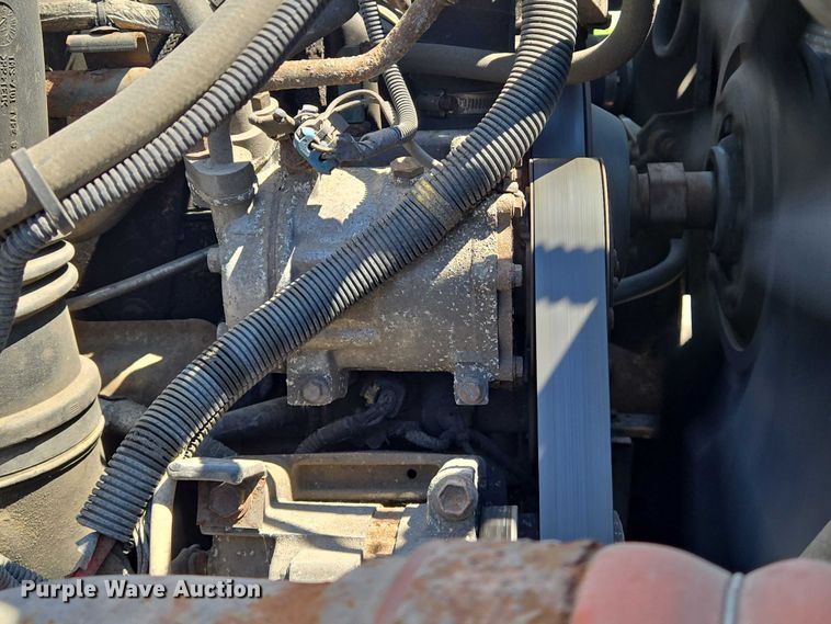 image for item EN8439 2008 International  WorkStar 7400 dump truck