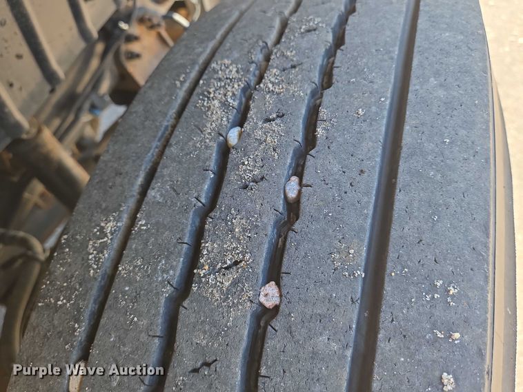 image for item EN8439 2008 International  WorkStar 7400 dump truck