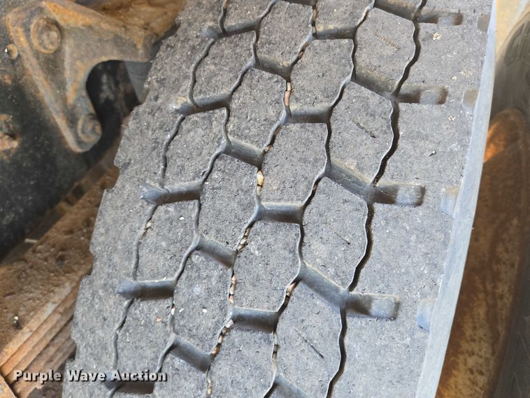 image for item EN8439 2008 International  WorkStar 7400 dump truck