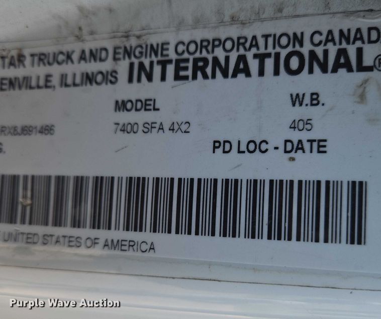 image for item EN8439 2008 International  WorkStar 7400 dump truck