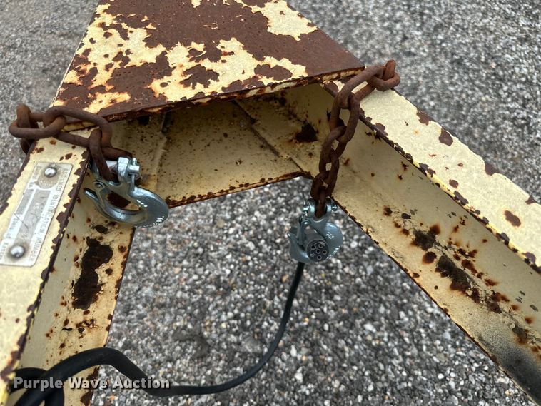 image for item EN8440 1999 Shop built equipment trailer